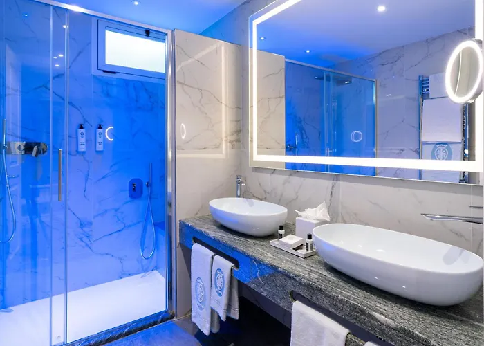 Rivoli Boutique 4*