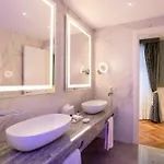 Отель Rivoli Boutique