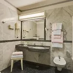 Отель Rivoli Boutique