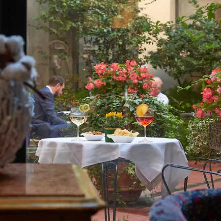 Rivoli Boutique 4* Firenze