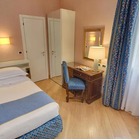 Rivoli Boutique 4* Firenze
