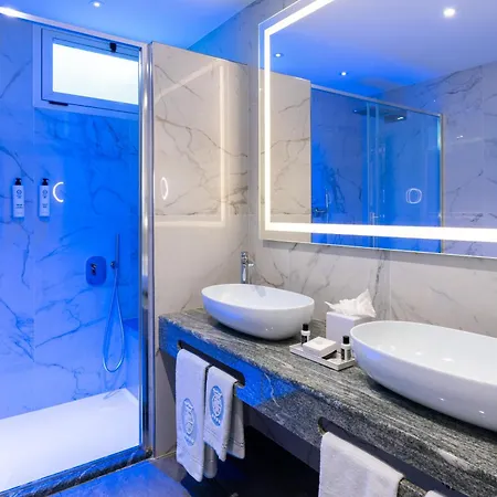 Rivoli Boutique 4*