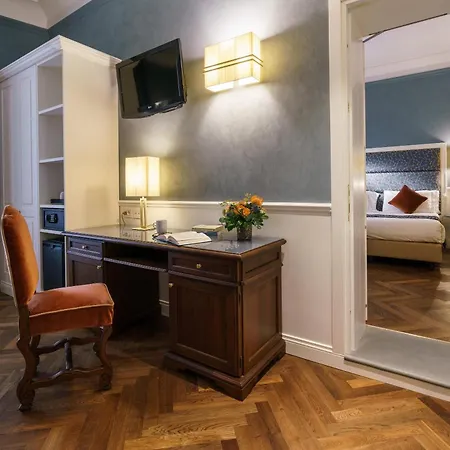 Rivoli Boutique Hotel 4*