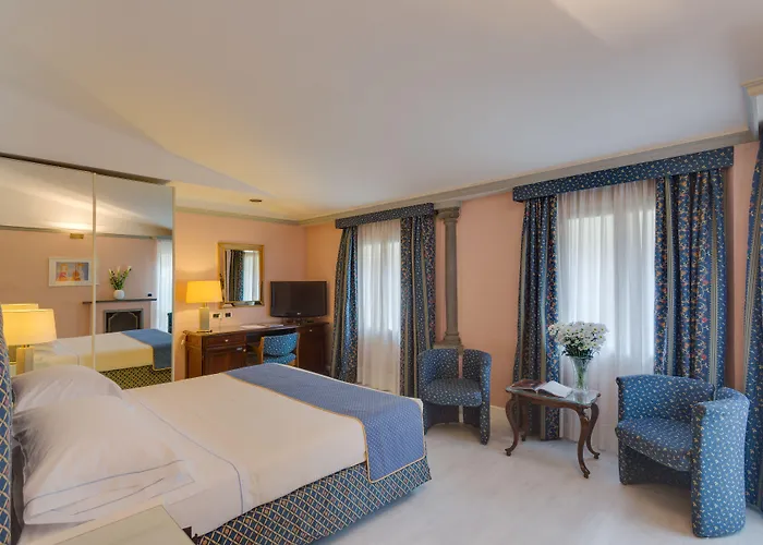 Hotel Rivoli Boutique 4*