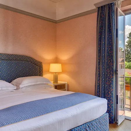Rivoli Boutique 4*