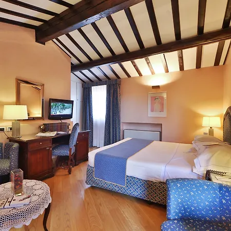 Rivoli Boutique 4*
